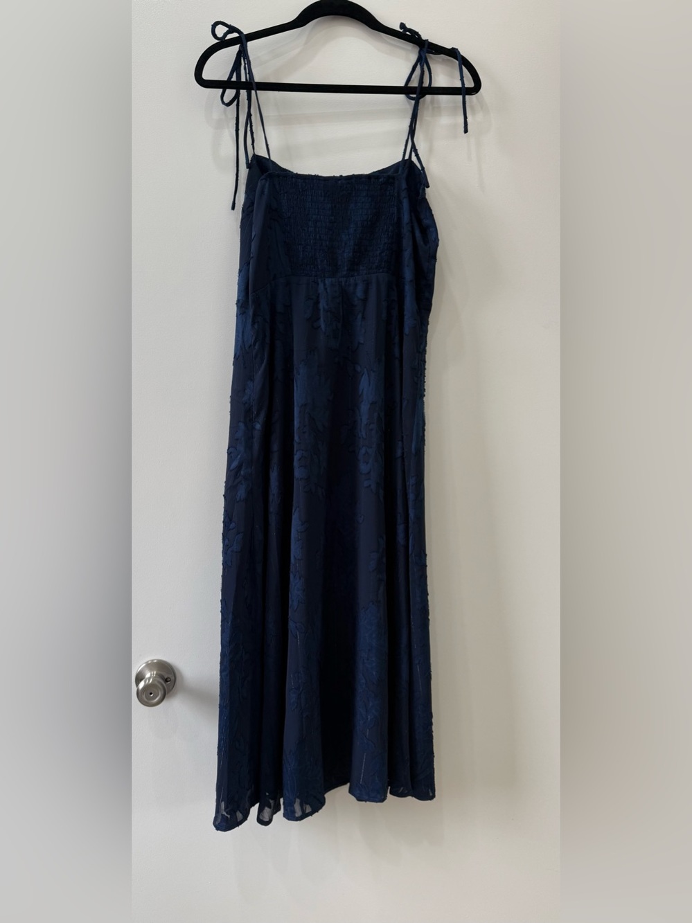Lulus Loveliest Looks Navy Blue Floral Jacquard Tie-Strap Midi Dress - Picture 6 of 9